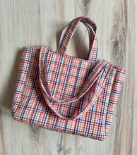 Load image into Gallery viewer, Small Hampden tote - multi plaid